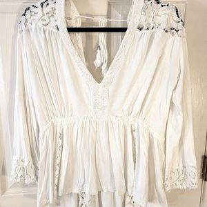 Detailed Lace blouse